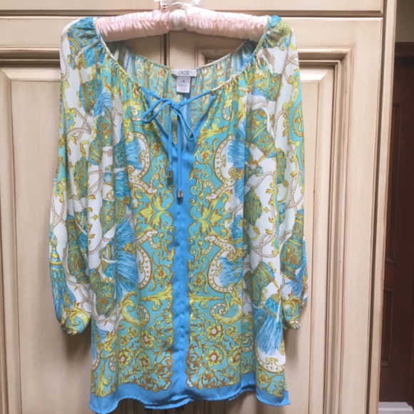 Cache Lightweight Resort-Style Blouse - Picture 4 of 4